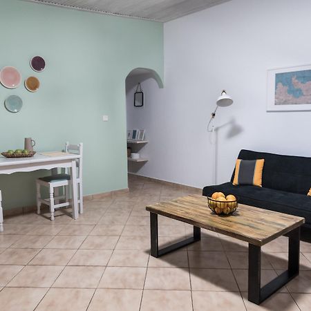 La Siesta Apartment Marathi  Room photo